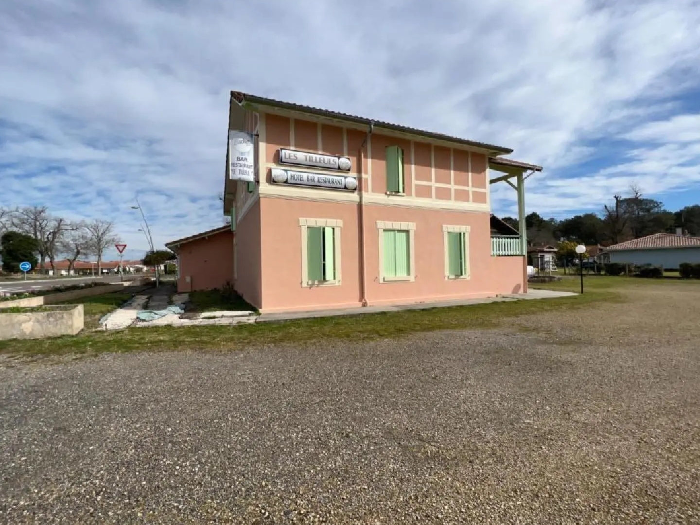 Magasin à vendre - 510m2 - Bias (40170)