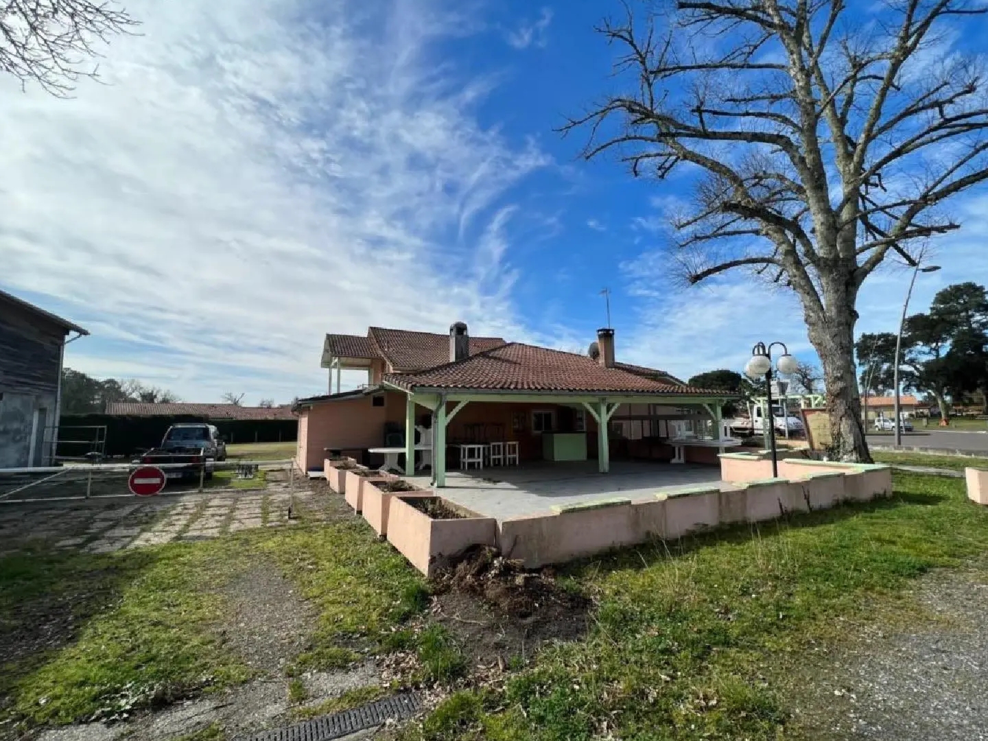 Magasin à vendre - 510m2 - Bias (40170)