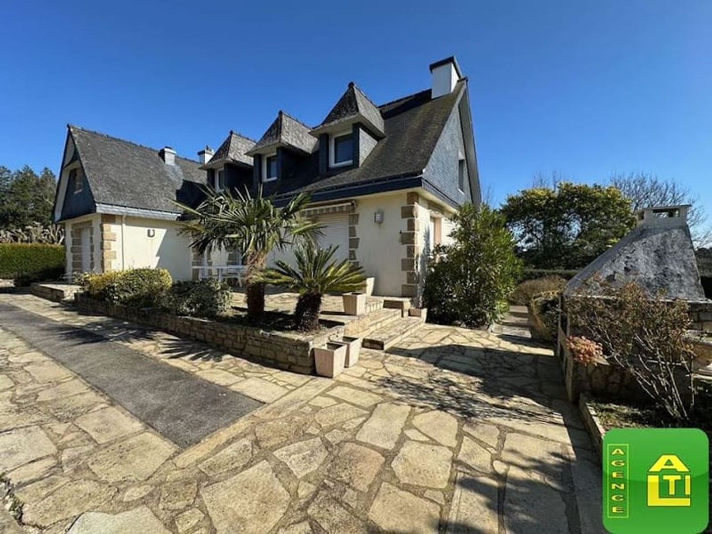 Maison 7 pièces 200 m²