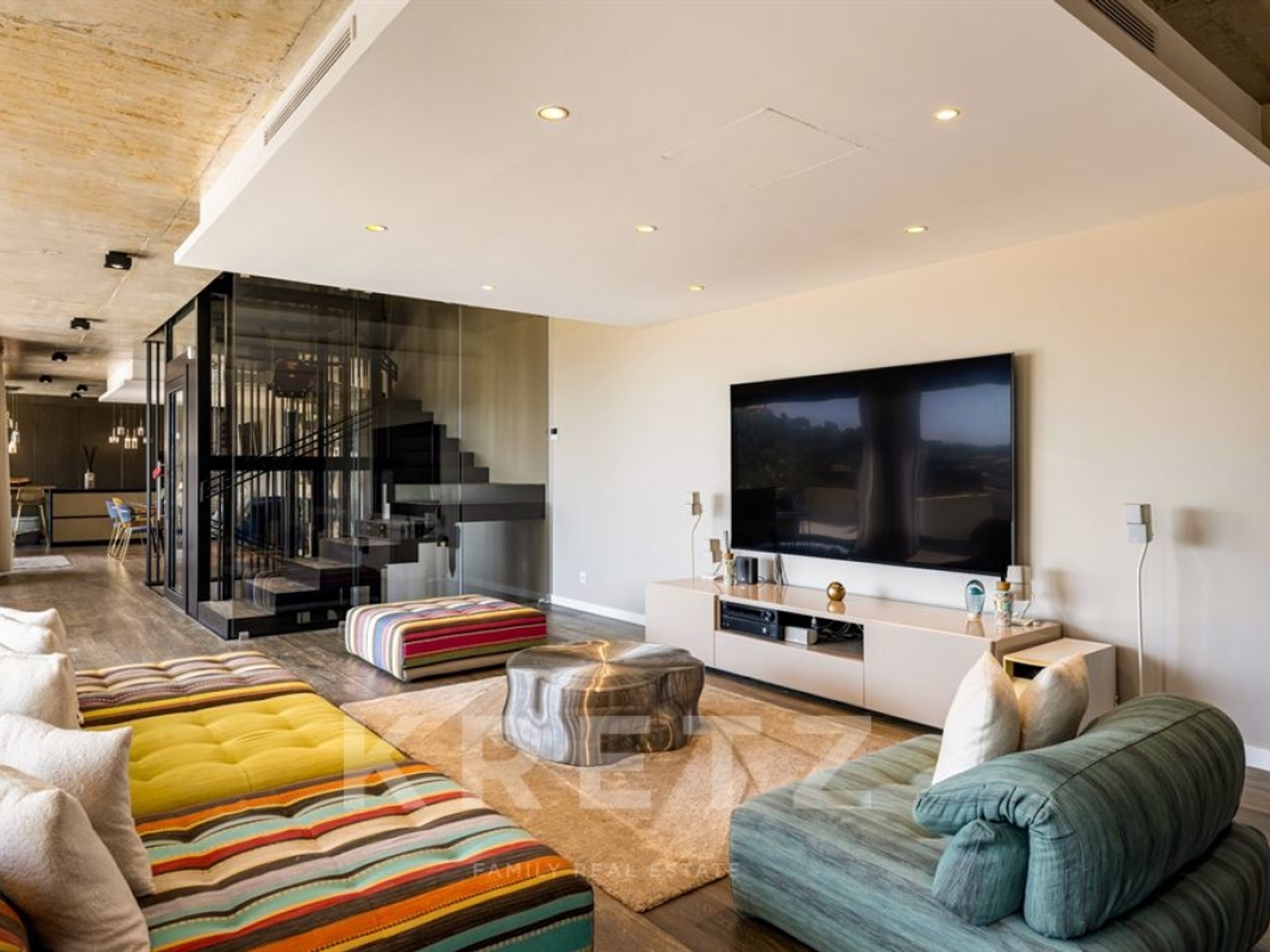 Maison à vendre - 8 pièces - 325m2 - Sainte-Maxime (83120)
