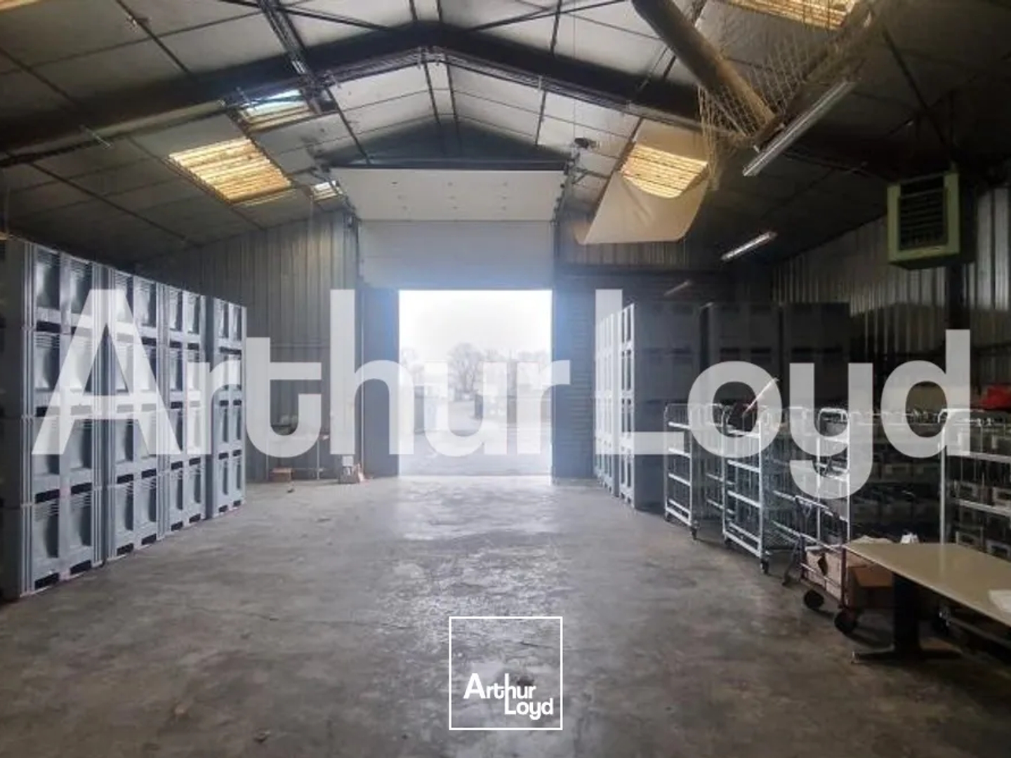 Locaux à vendre - 1180m2 - Giberville (14730)