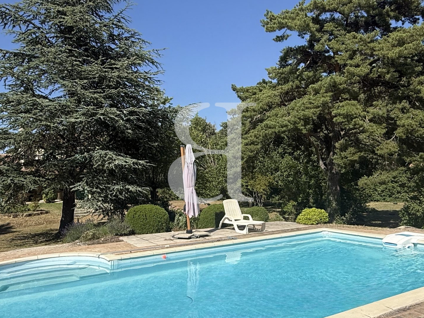 Maison à vendre - 8 pièces - 164m2 - Visan (84820)