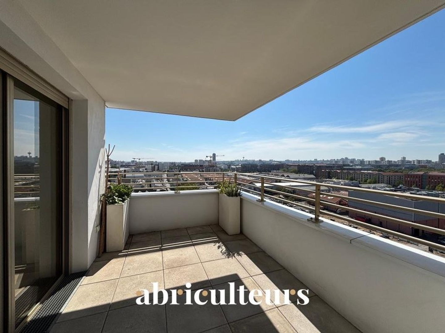 Appartement à vendre - 5 pièces - 105m2 - Aubervilliers (93300)