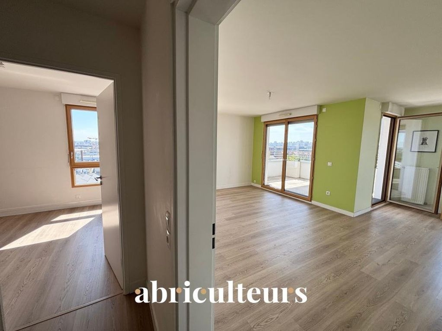 Appartement à vendre - 5 pièces - 105m2 - Aubervilliers (93300)