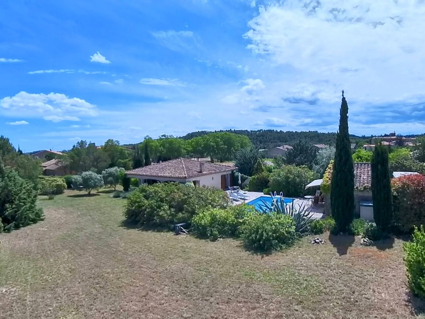 Maison à vendre - 4 pièces - 88m2 - Aigne (34210)