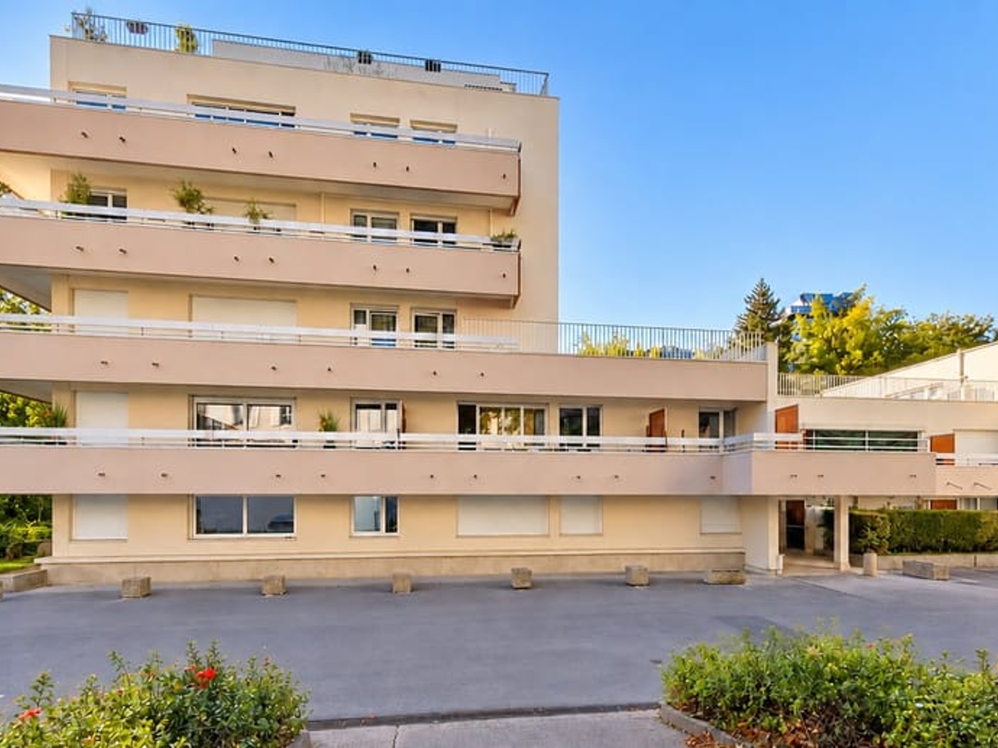 Nancy Gare Appartement avec terrasse et parking souterrain