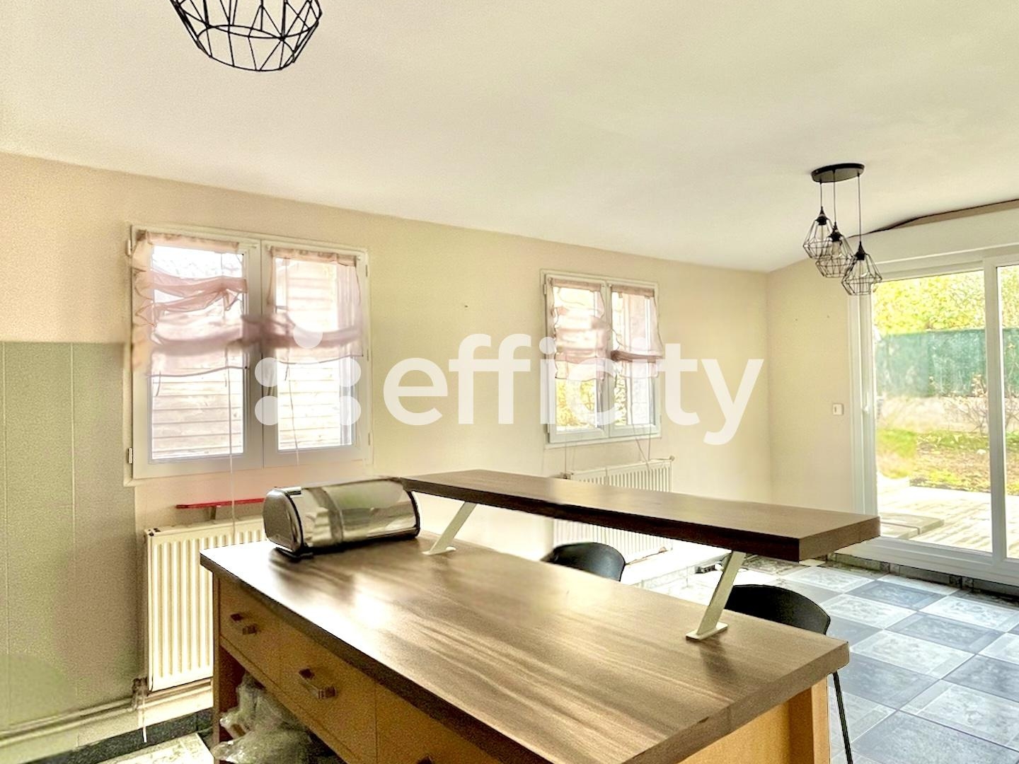 Maison à vendre - 4 pièces - 115m2 - Villeneuve-Saint-... (02200)