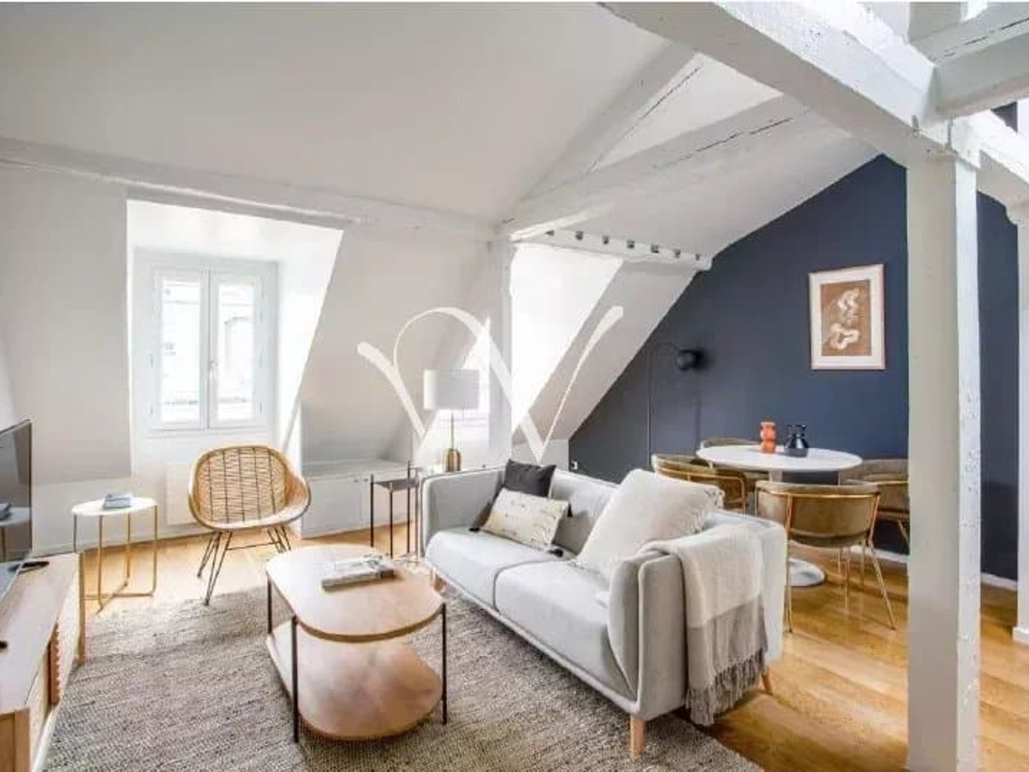 Superbe deux pièces rénové avec vue Saint Sulpice