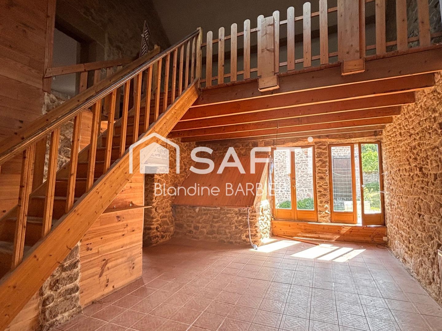 Maison à vendre - 4 pièces - 139m2 - Mesvres (71190)