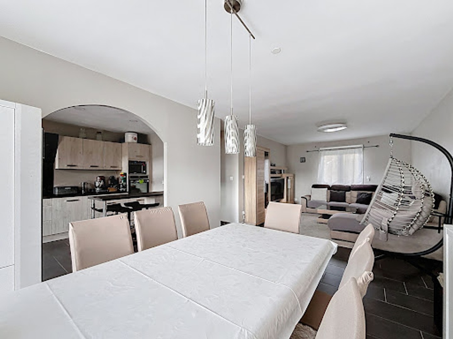 Maison 10 pièces 201 m²