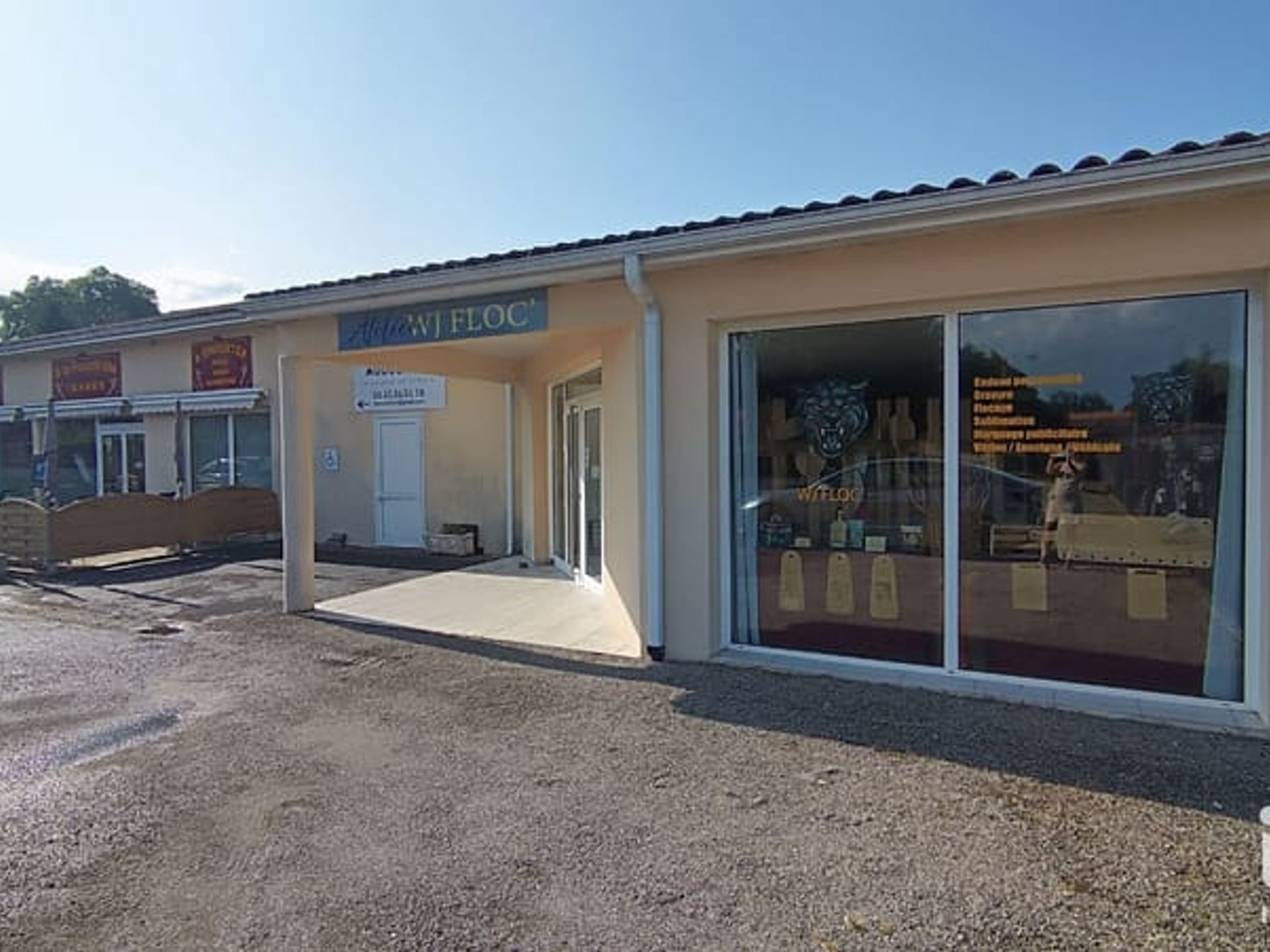 Immeuble commercial 413 m²