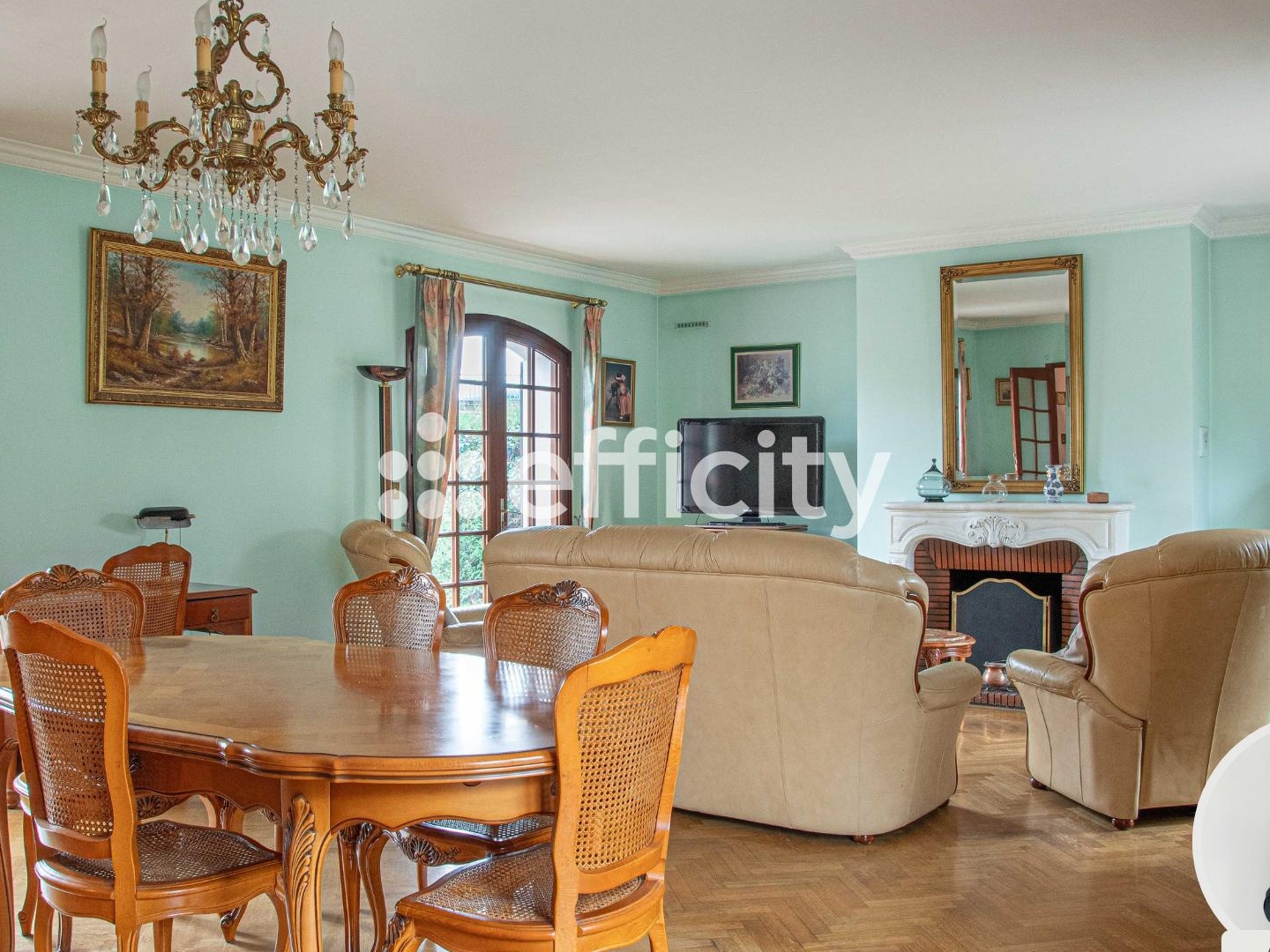 Maison à vendre - 6 pièces - 157m2 - Villeneuve-Le-Roi (94290)