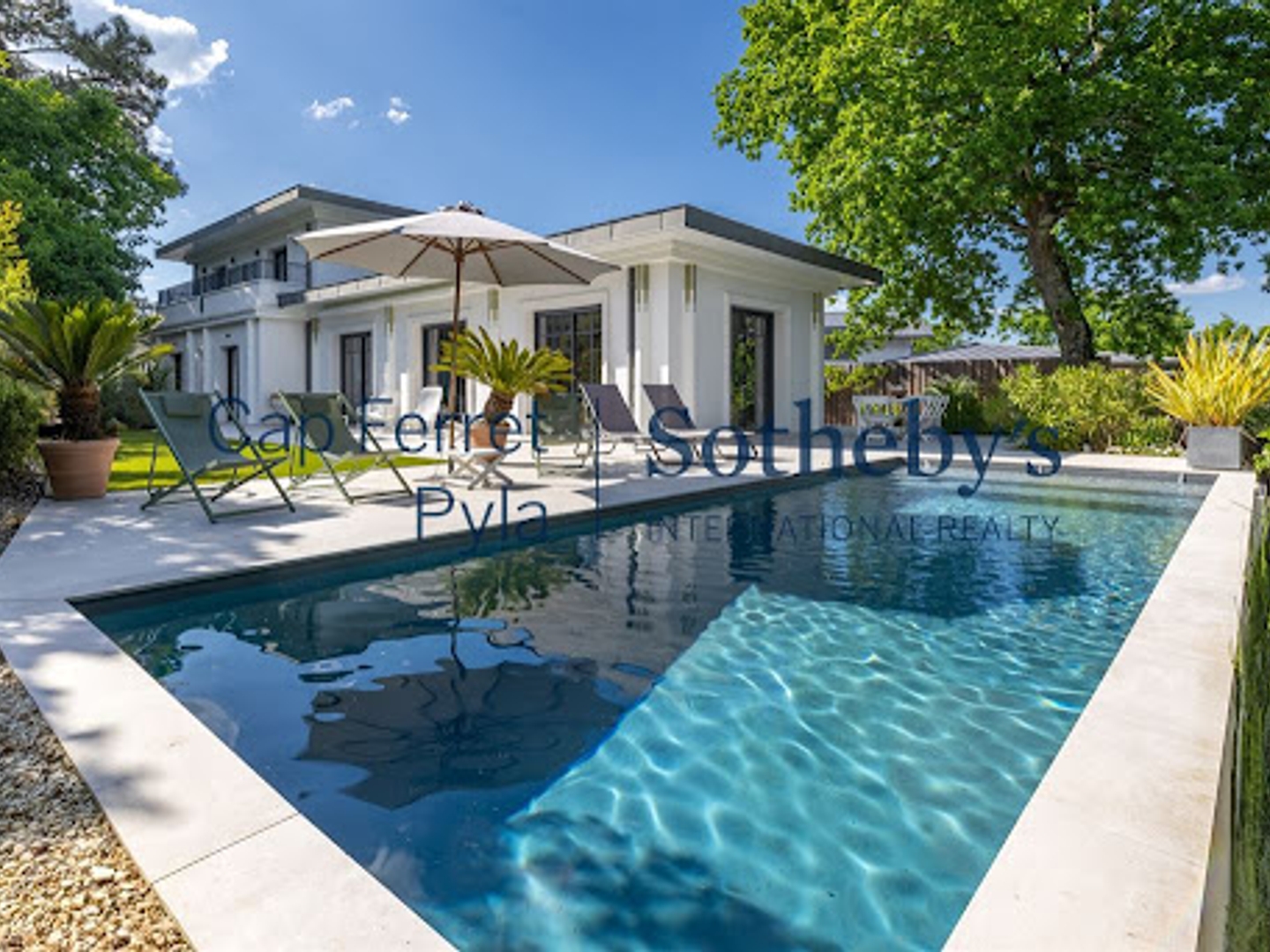 Maison 7 pièces 220 m²