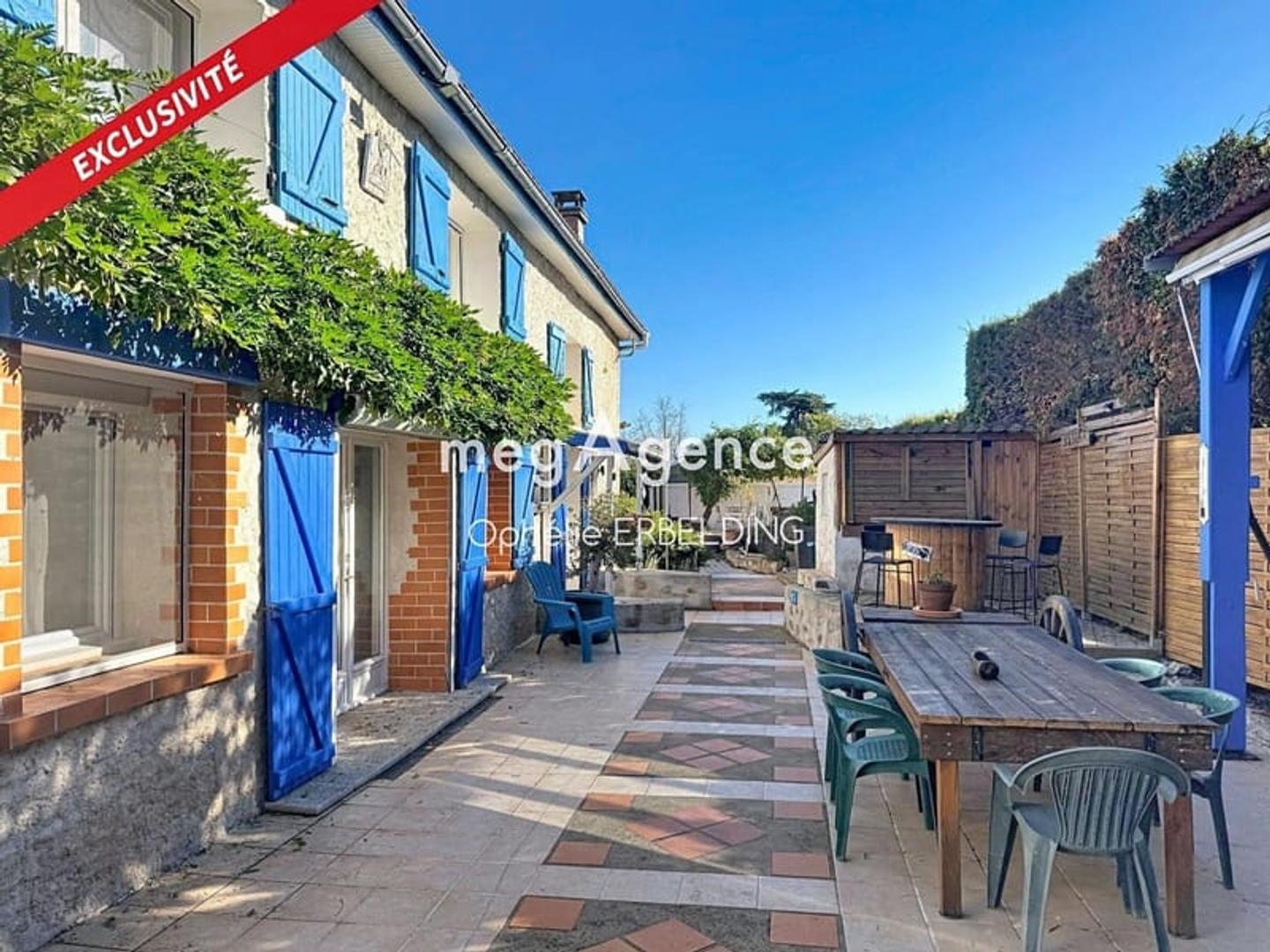 Maison à vendre - 9 pièces - 188m2 - L'hôpital-Le-Grand (42210)