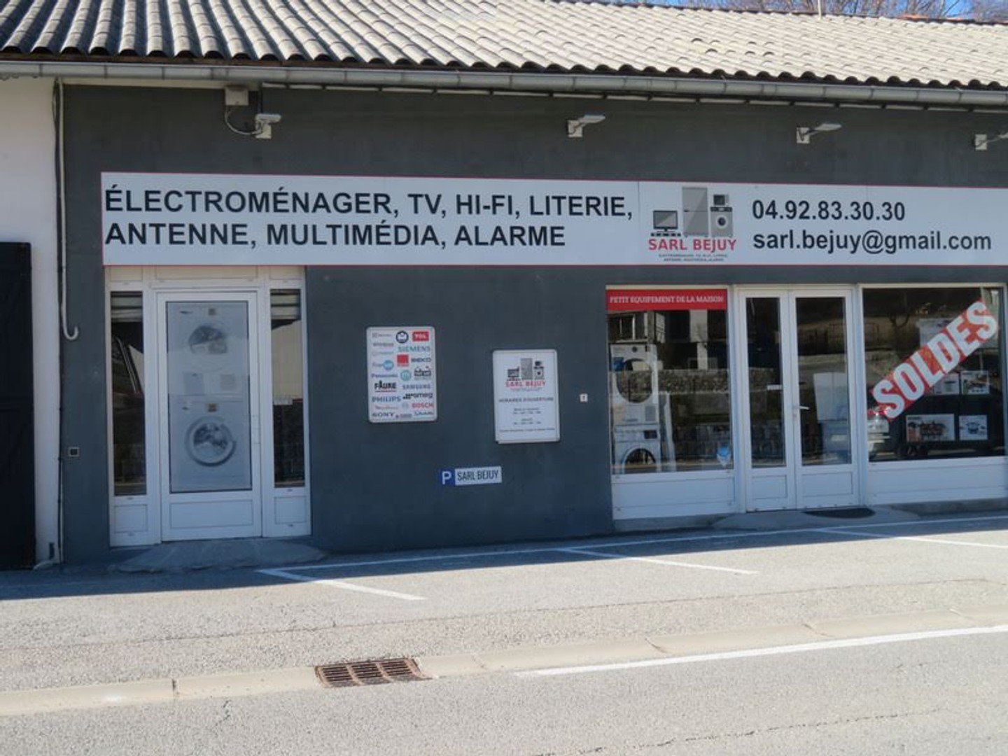Local 200 m²