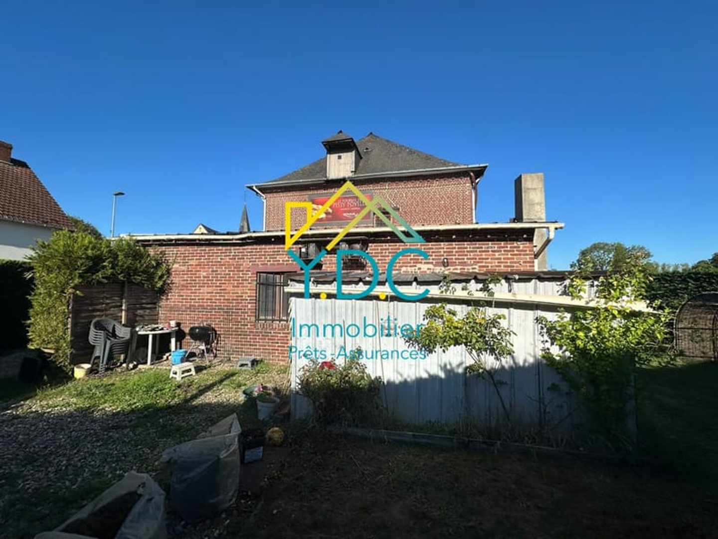 Magasin à vendre - 6 pièces - 101m2 - Pissy-Pôville (76360)