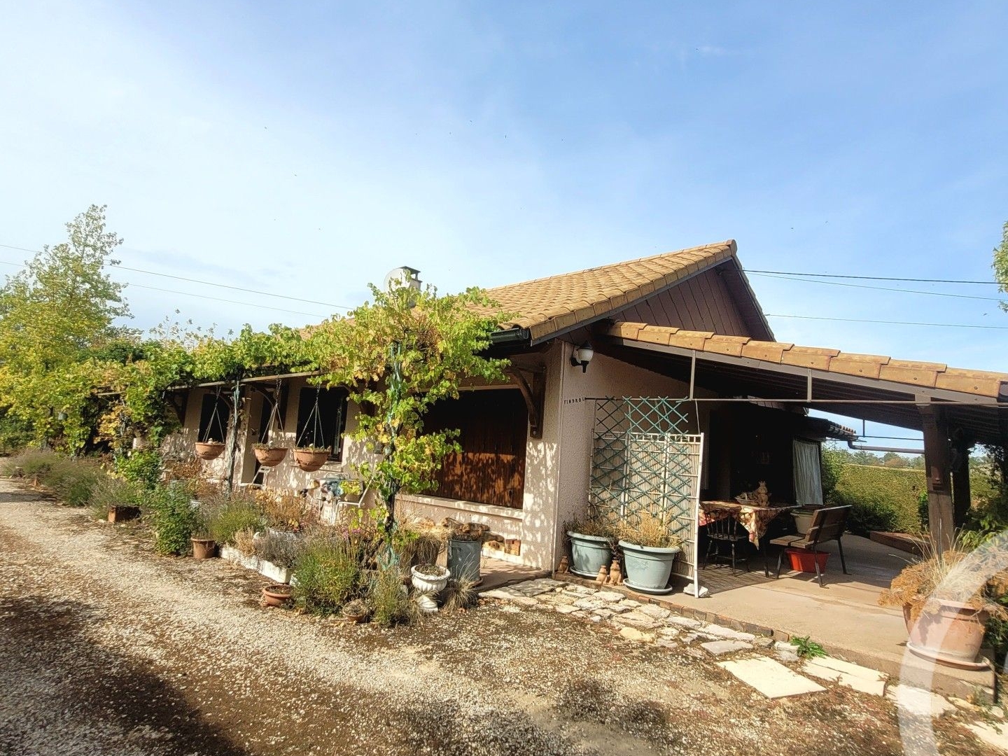 Maison à vendre - 7 pièces - 147m2 - Romenay (71470)