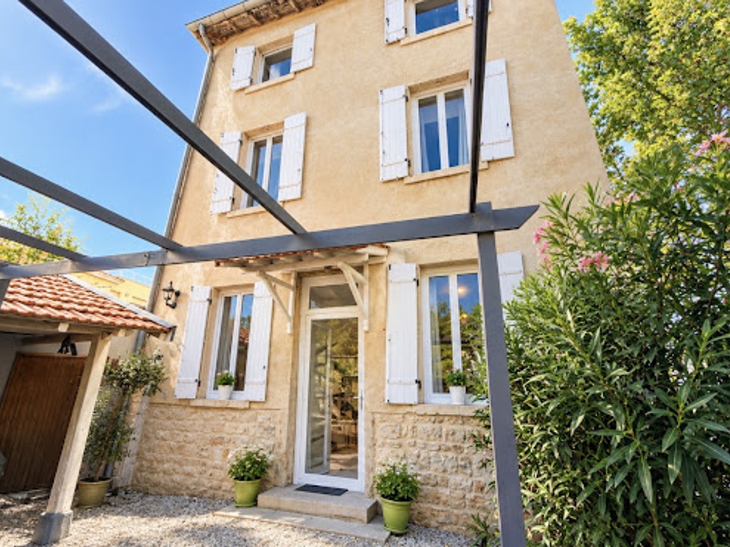 Maison à vendre - 330m2 - Quincieux (69650)