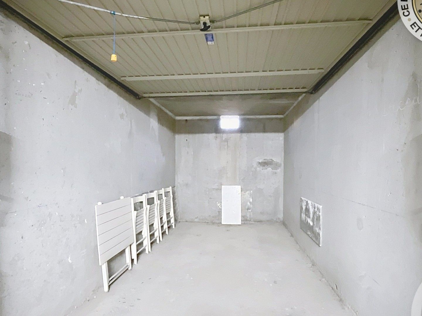 Parking 12 m²