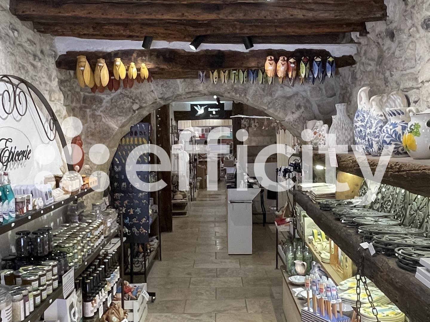 Immeuble à vendre - 6 pièces - 150m2 - Apt (84400)