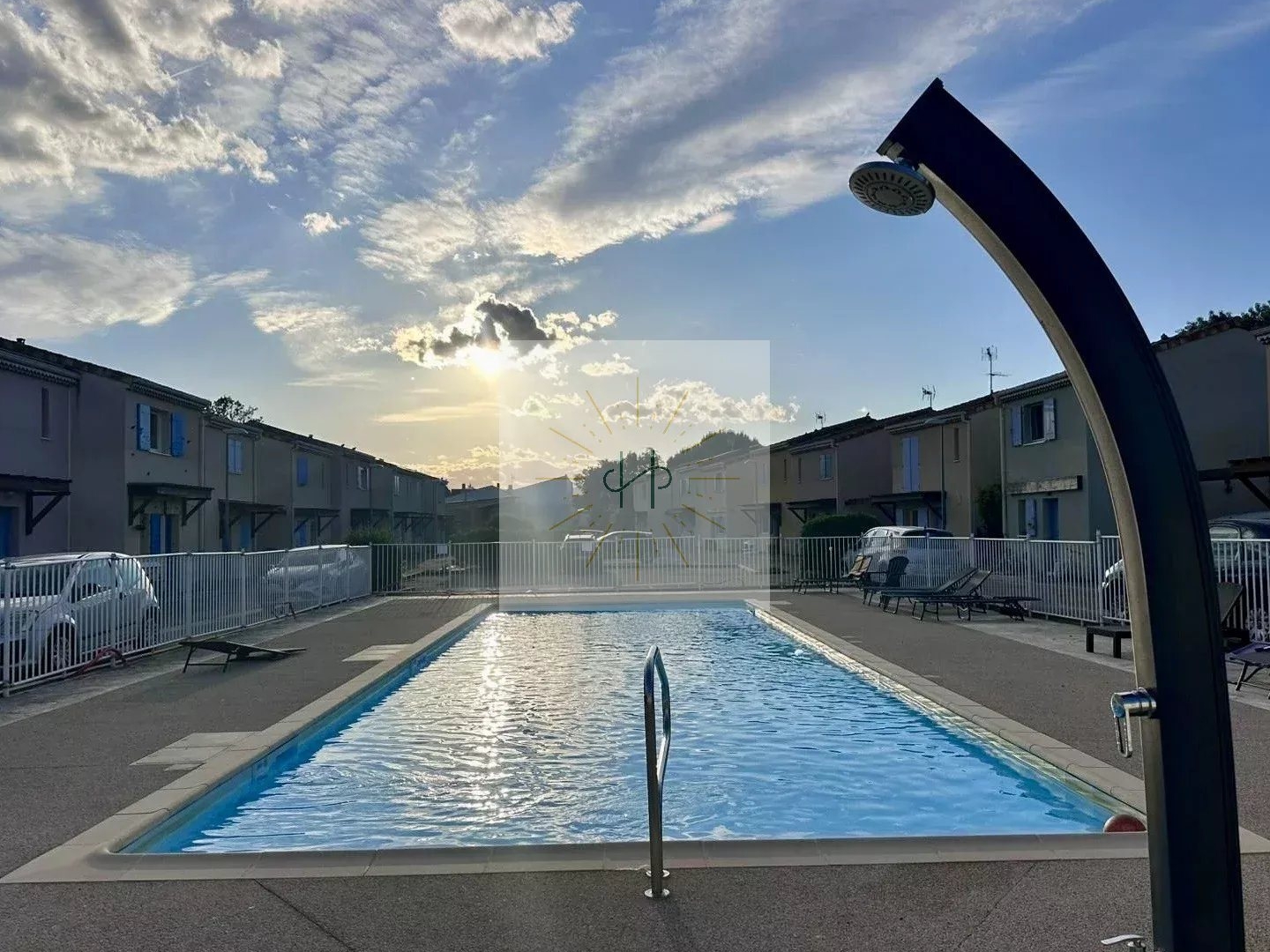 Maison à vendre - 4 pièces - 76m2 - Montélimar (26200)