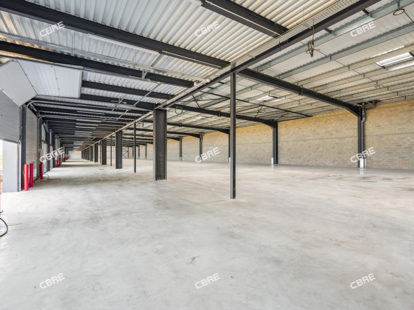 Locaux à vendre - 1363m2 - Avrainville (91630)