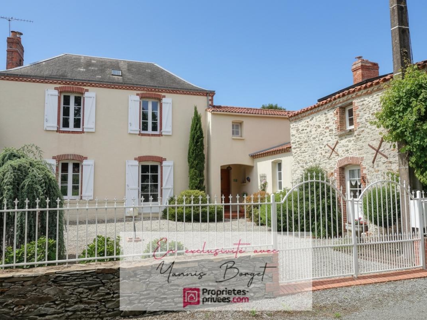 Appartement à vendre - 9 pièces - 181m2 - Chauché (85140)