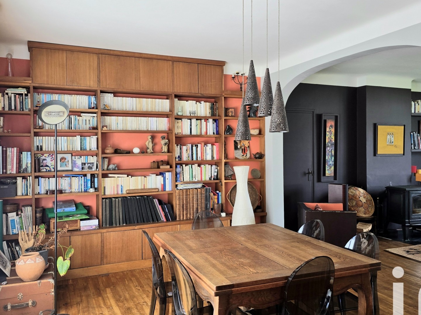 Maison 11 pièces 252 m²