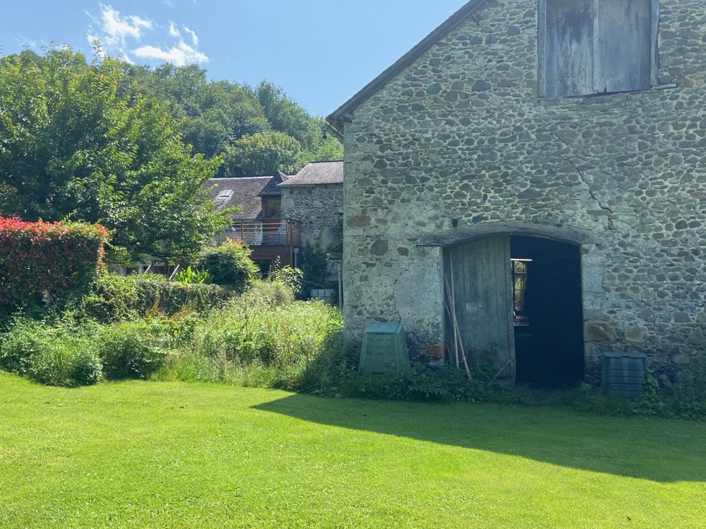 Maison à vendre - 13 pièces - 437m2 - Issor (64570)