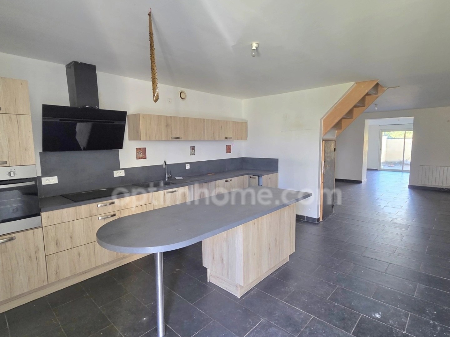 Maison de village rénovée à vendre en exclusivité!! 4 chambres avec jardin et garage à Septsarges