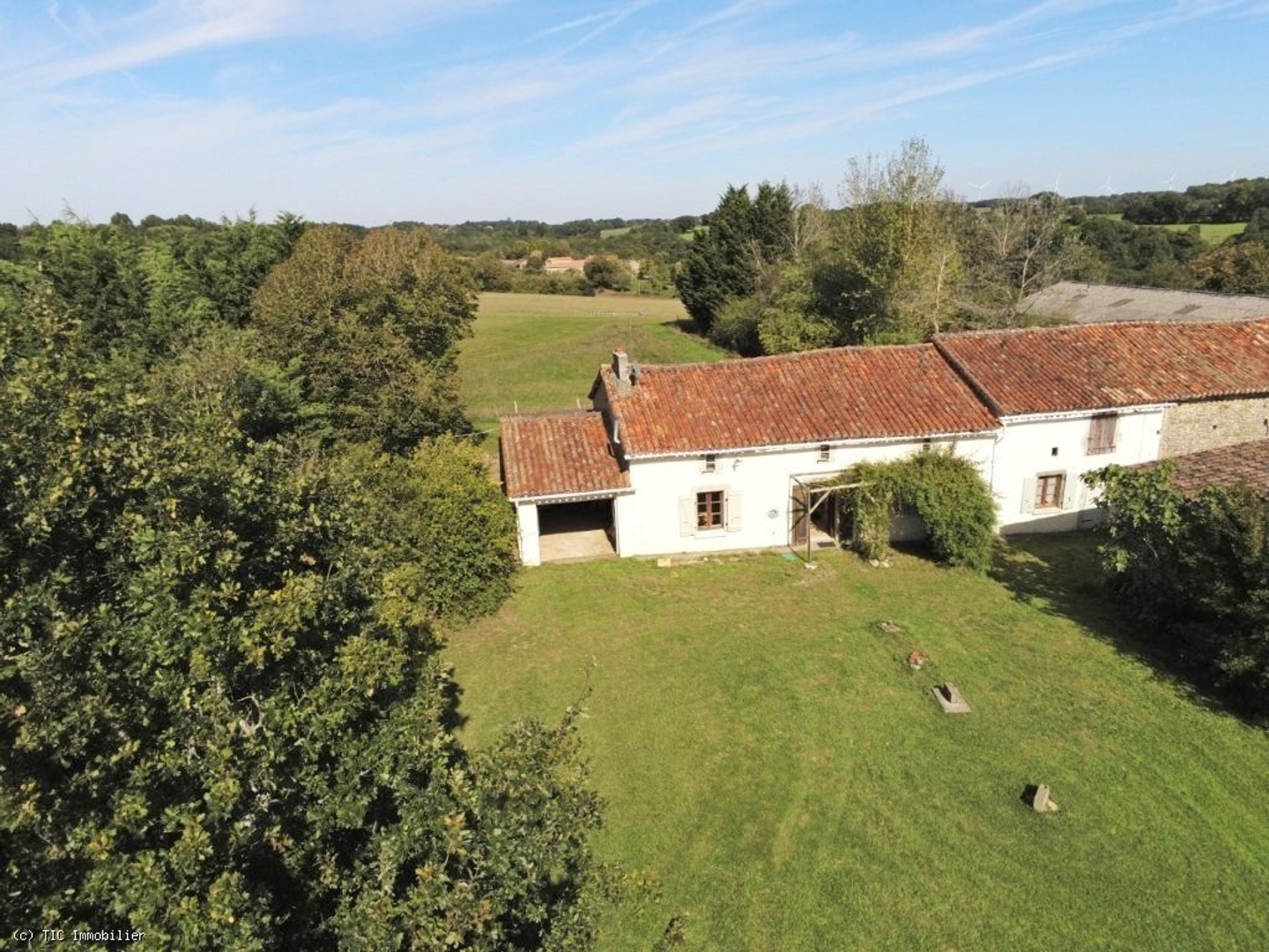 Maison à vendre - 5 pièces - 108m2 - Champagne-Mouton (16350)