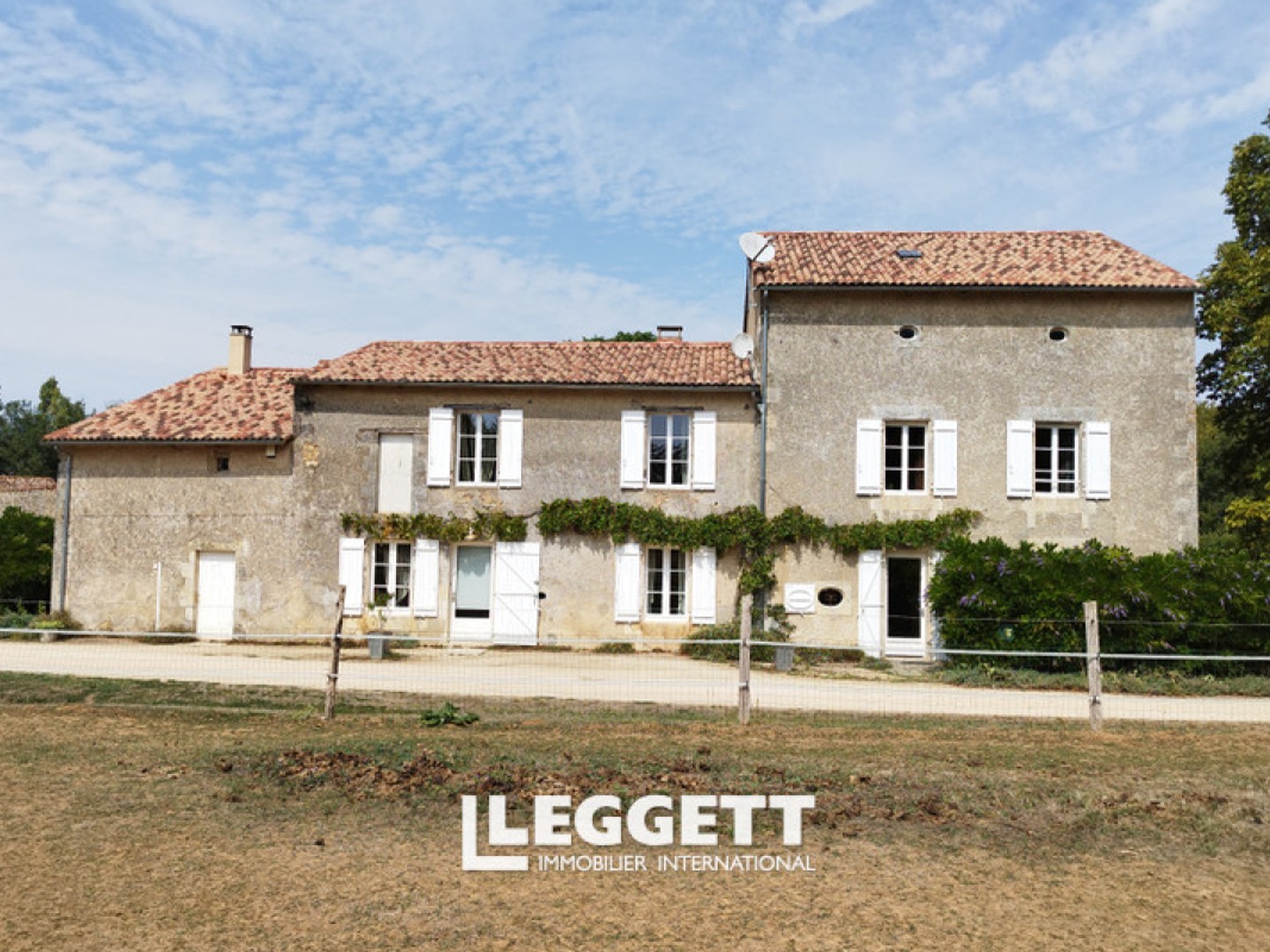 maison 8 pièce(s), MAGNÉ