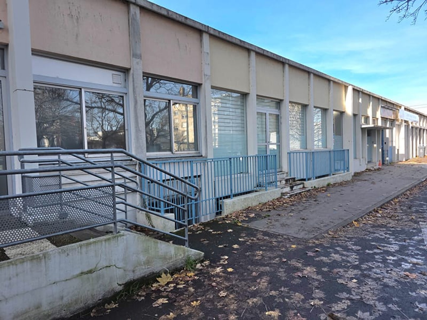 Local commercial 165 m²