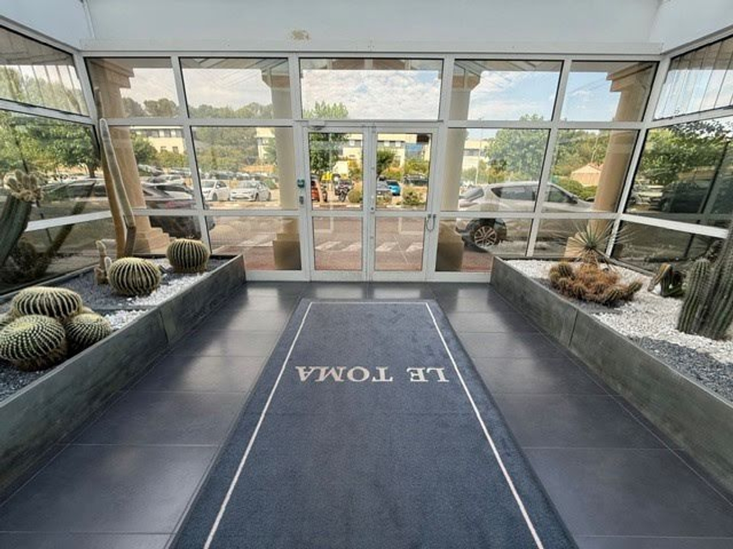 Immeuble à vendre - 743m2 - Aix-En-Provence (13290)