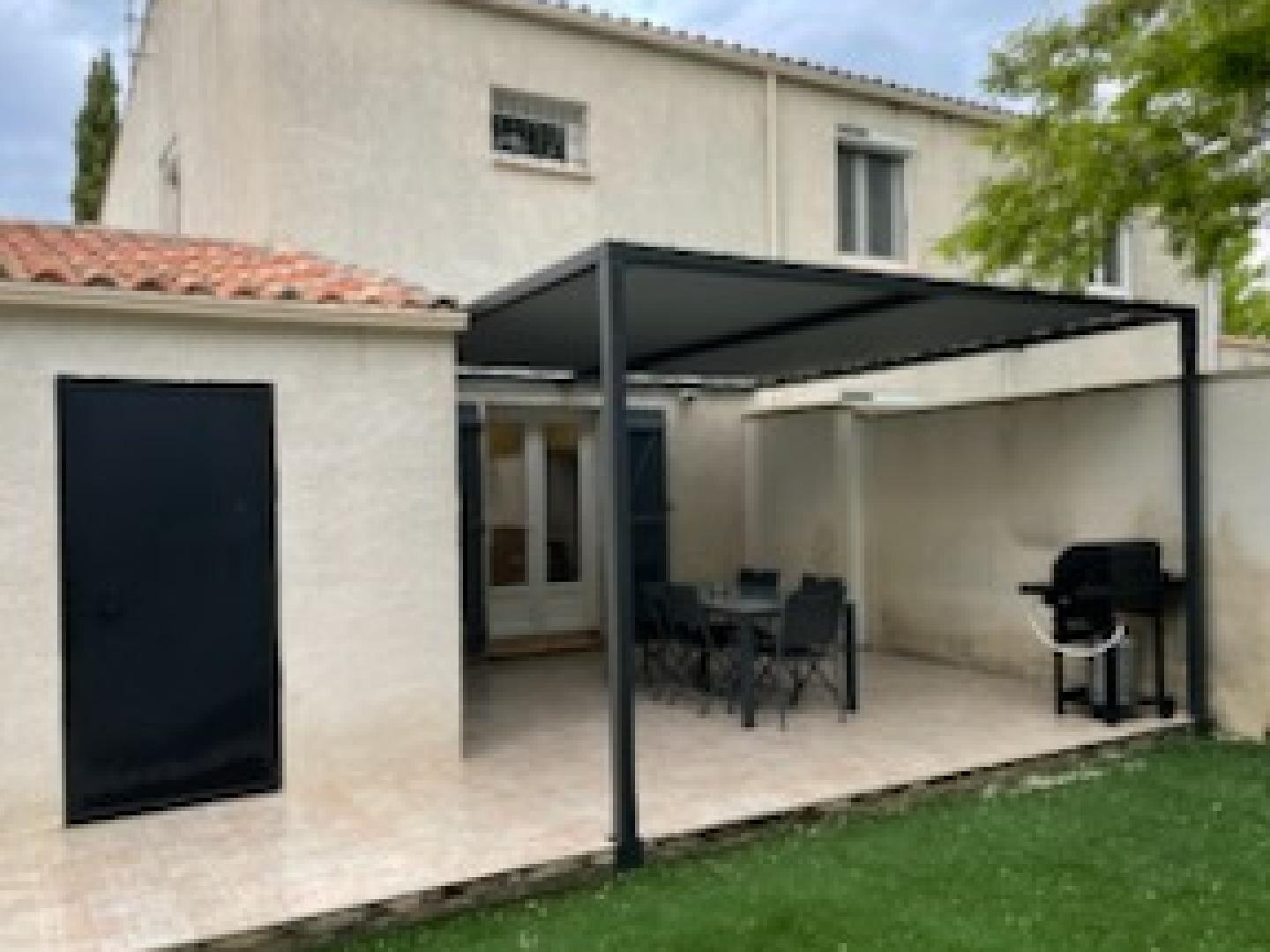 Immeuble à vendre - 10 pièces - 200m2 - Sommières (30250)