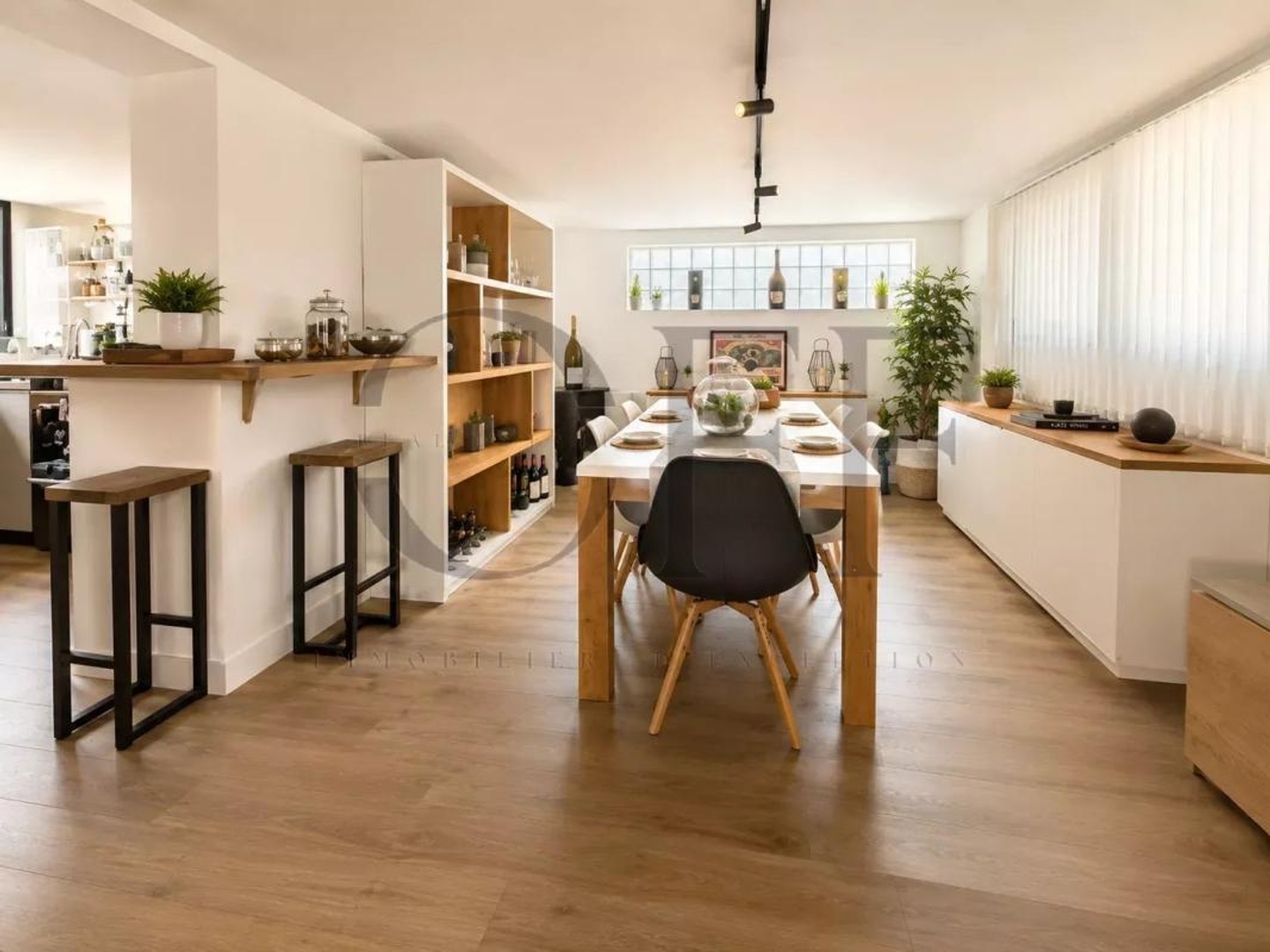 Appartement à vendre - 5 pièces - 107m2 - Marseille 12e (13012)