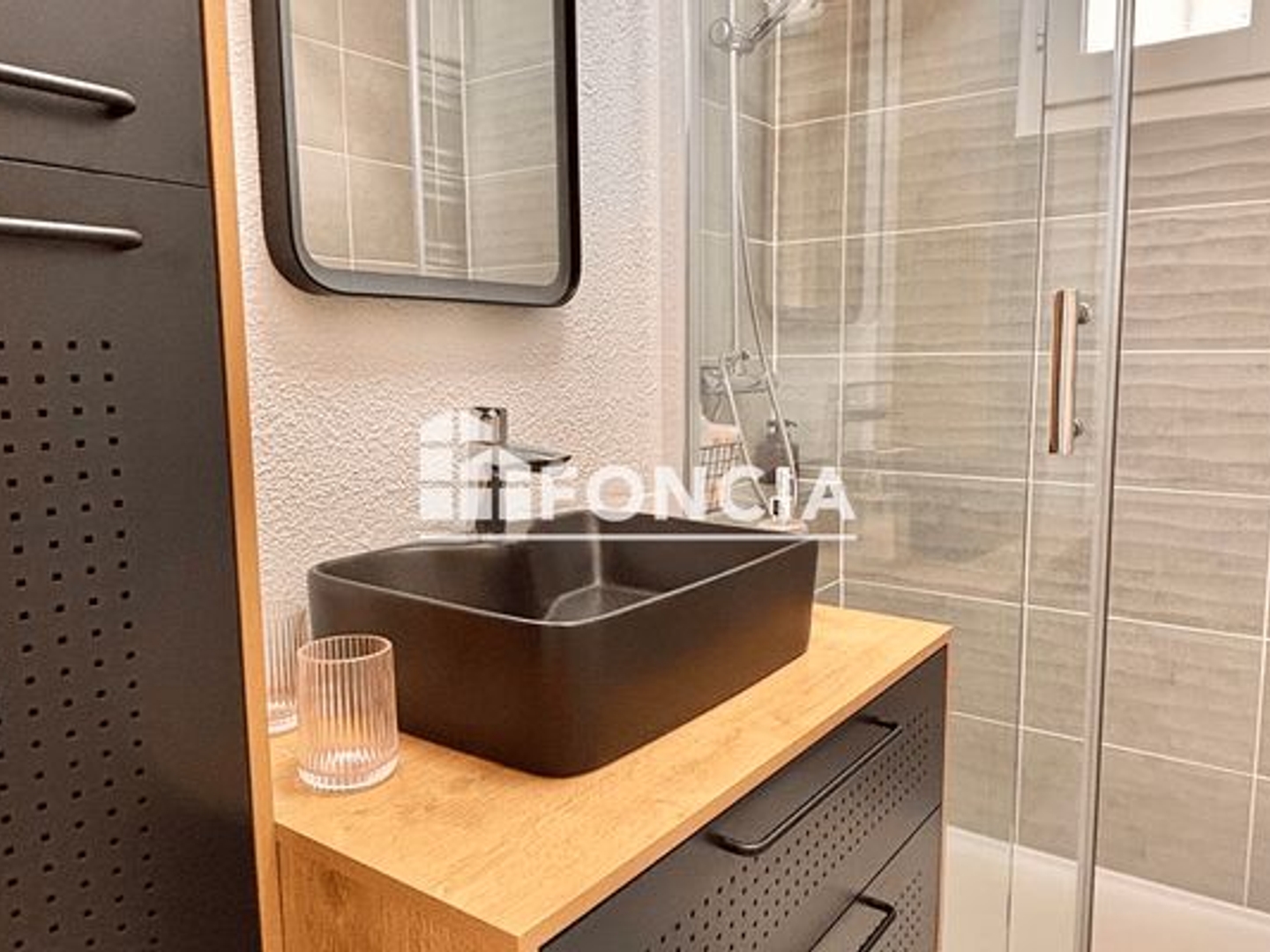 Appartement à vendre - 2 pièces - 22m2 - La Londe-Les-Maures (83250)