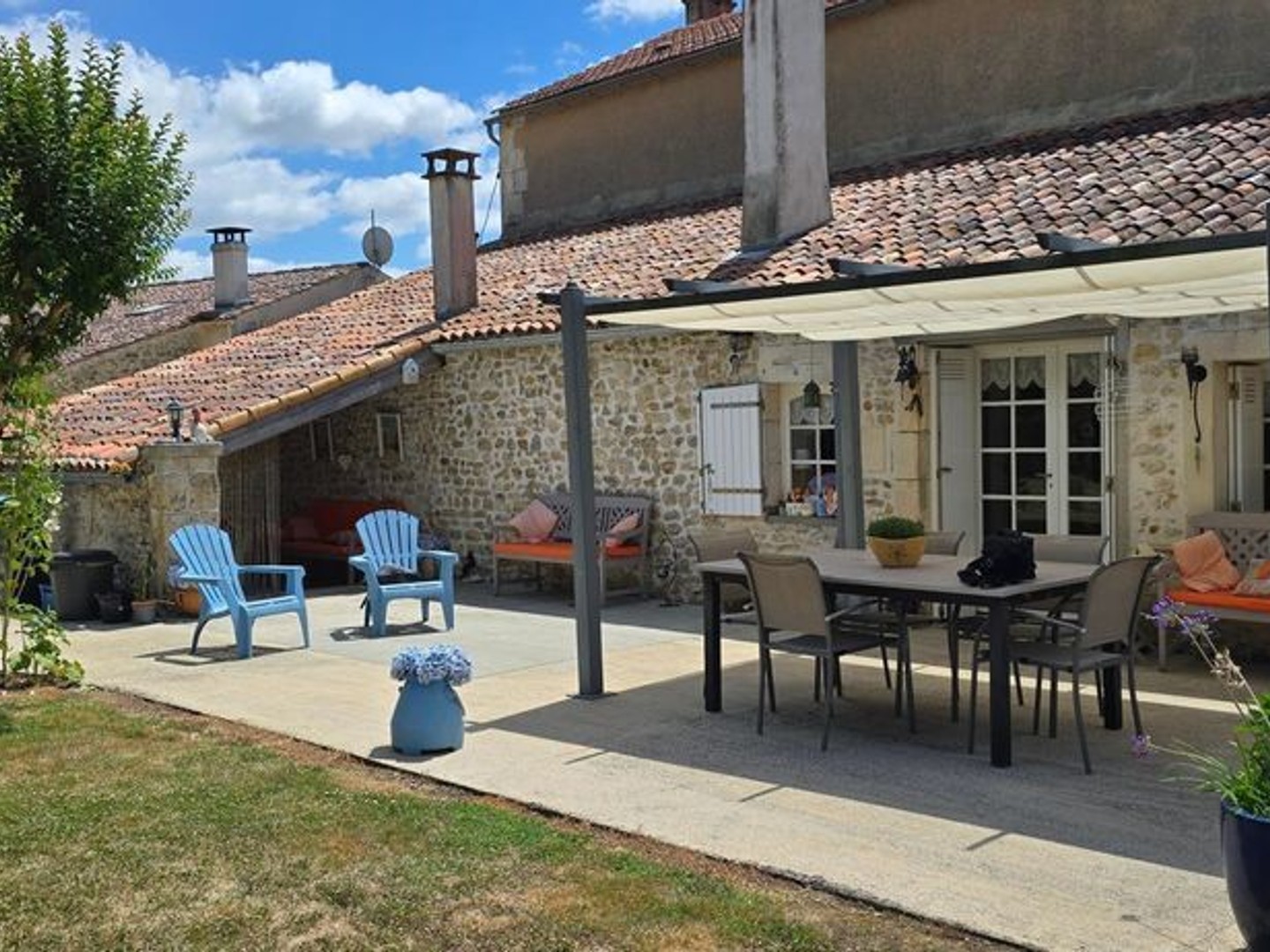 Maison à vendre - 8 pièces - 213m2 - Montpellier-De-Mé... (17260)