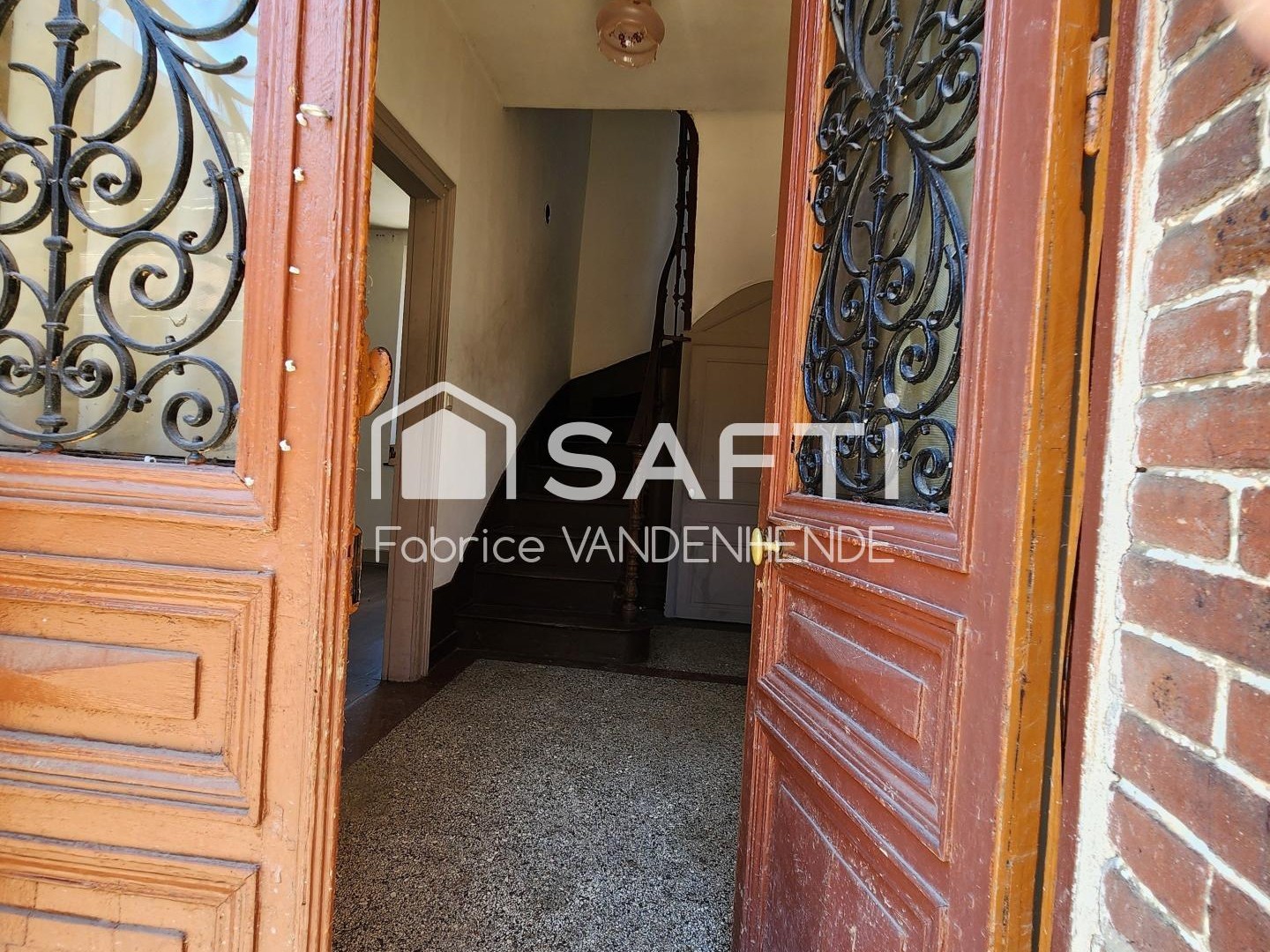 Maison à vendre - 7 pièces - 214m2 - Rozoy-Sur-Serre (02360)