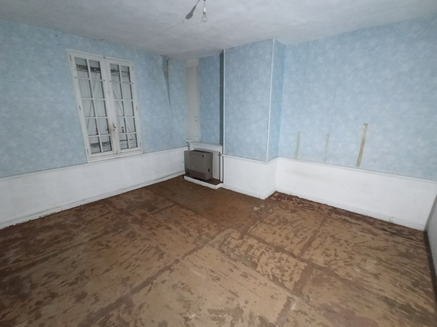 Immeuble à vendre - 304m2 - Saint-Junien (87200)