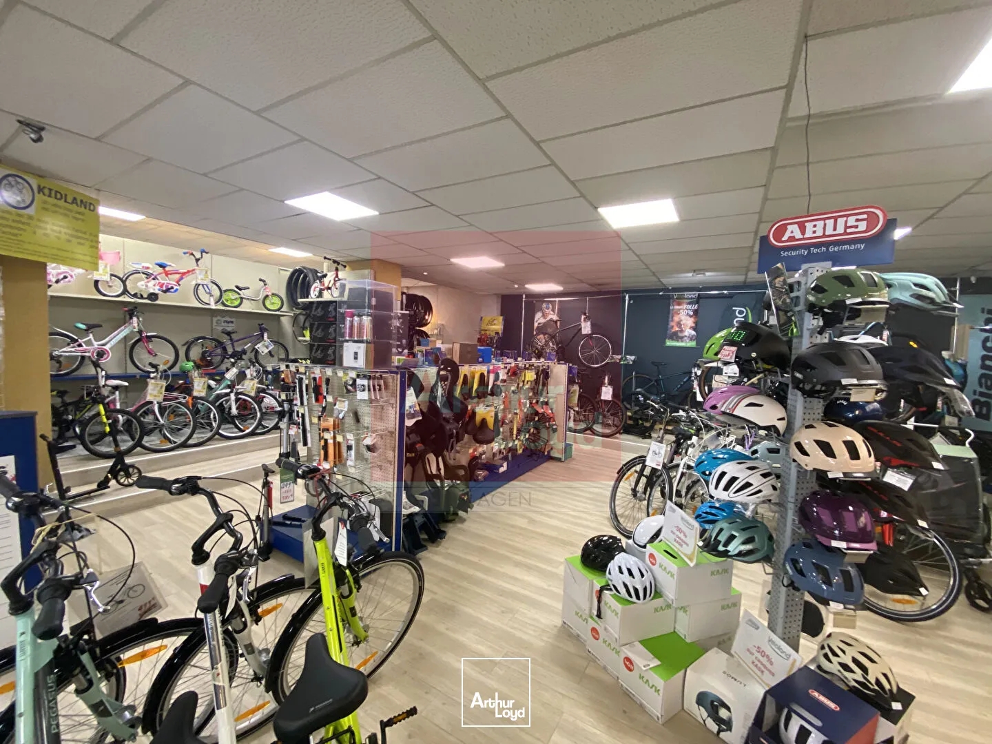 Magasin à vendre - 400m2 - Agen (47000)
