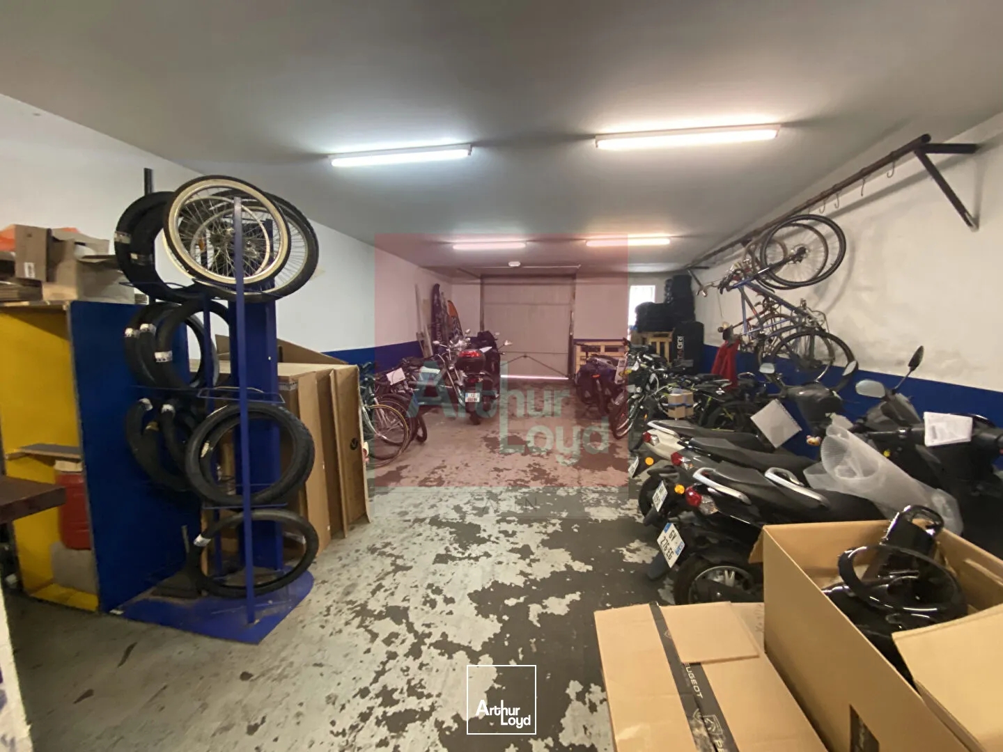 Magasin à vendre - 400m2 - Agen (47000)
