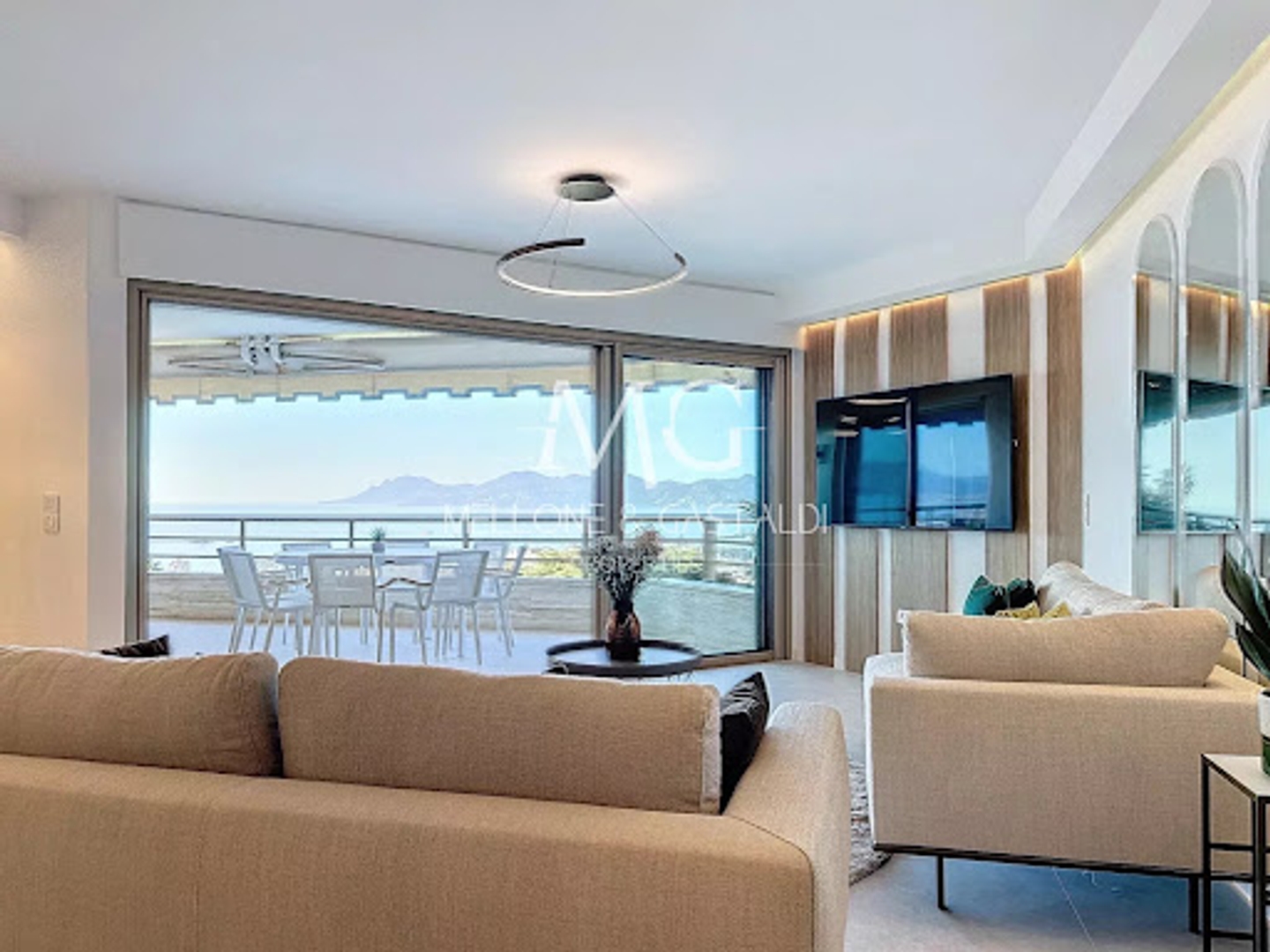 Appartement à vendre - 4 pièces - 100m2 - Cannes (06400)