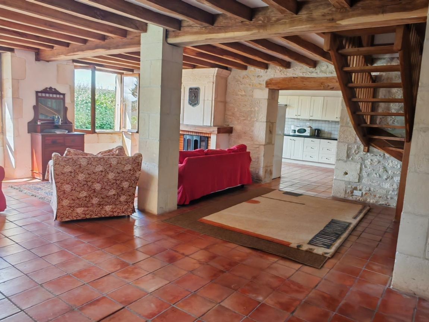 Maison à vendre - 5 pièces - 282m2 - Saint-André-De-Lidon (17260)