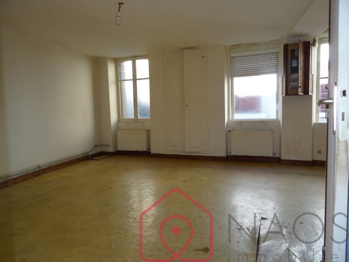 Maison à vendre - 2 pièces - 55m2 - Aubigny-Sur-Nère (18700)