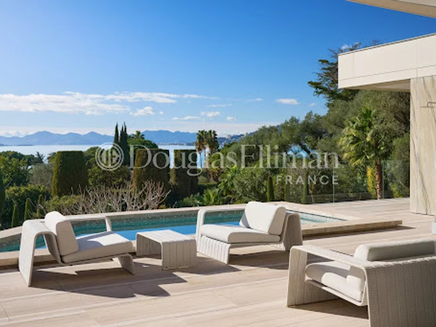 Maison à vendre - 17 pièces - 635m2 - Antibes (06160)