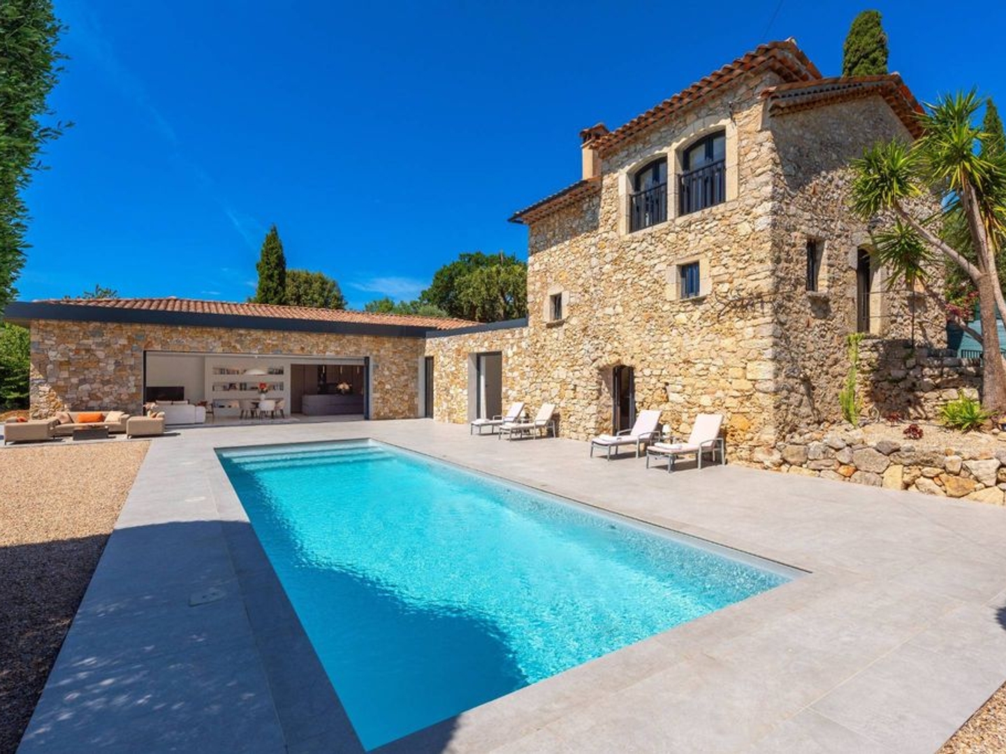 Maison à vendre - 8 pièces - 237m2 - Le Tignet (06530)