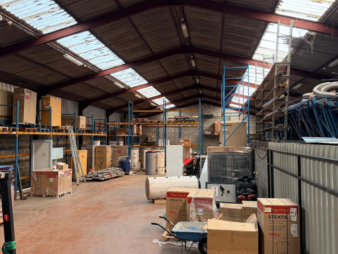 Local/bureau à vendre ROUXMESNIL BOUTEILLES (76)
