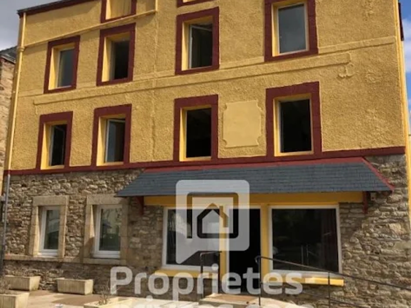 Maison 9 pièces 217 m²