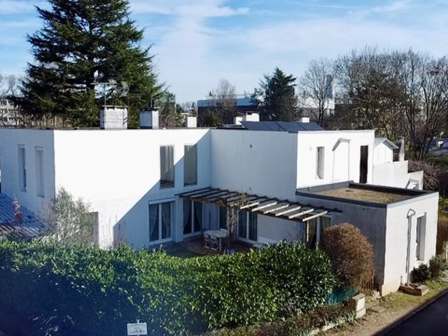 Saint-Michel-sur-Orge - REZ-DE-VILLA de type F6 - Résidence Villagexpo - 134 M2 HAB - 4 CHAMBRES